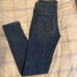 Levi’s 311 shaping skinny jeans
